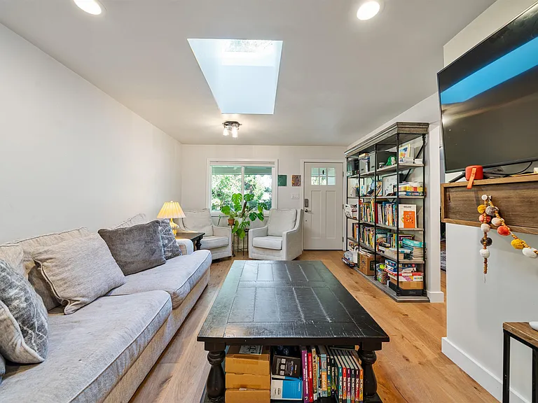 Clark Ln — Photo 2