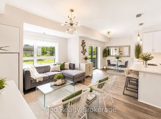 128 Grovewood Cmn #129, Oakville, ON L6H0X3