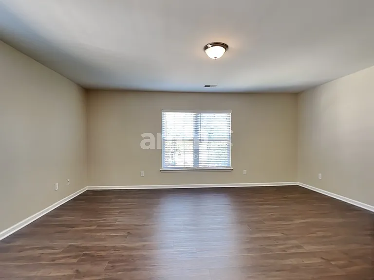 126 Avalon Rd — Photo 14