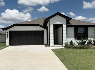 1776 River Bend Rd, Burleson, TX 76028