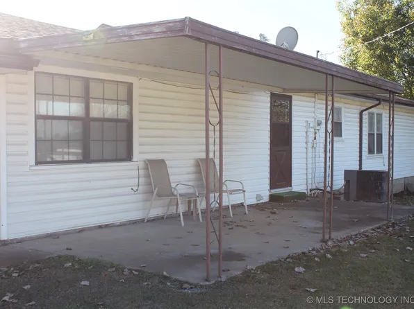611 Kali Inla Ave, Hartshorne, OK 74547