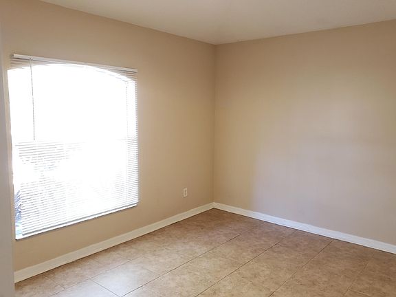 3rd image of 63 Richmond Dr