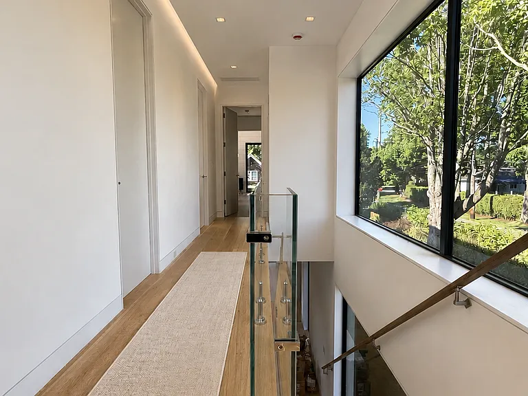 7 King St — Photo 10