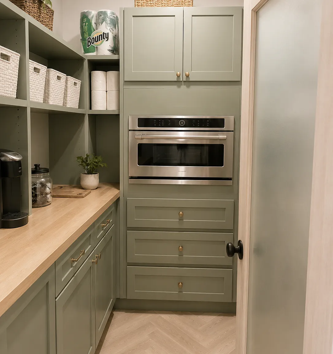 3 bed, 2.5 bath, 2040 sqft, $3,200 — Photo 4