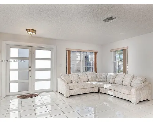 15011 SW 112th Ter Photo 1