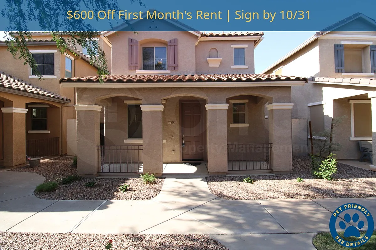 3 bed, 2.5 bath, 1564 sqft, $1,995 — Photo 1