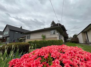 2012 NE Morgan St, Portland, OR 97211