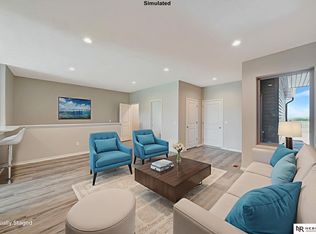 6958 Claystone Dr, Lincoln, NE 68521