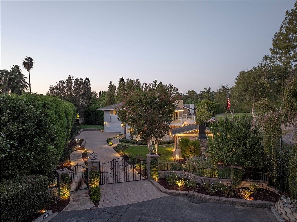 5561 Orchard Dr — Yorba Linda Country Club