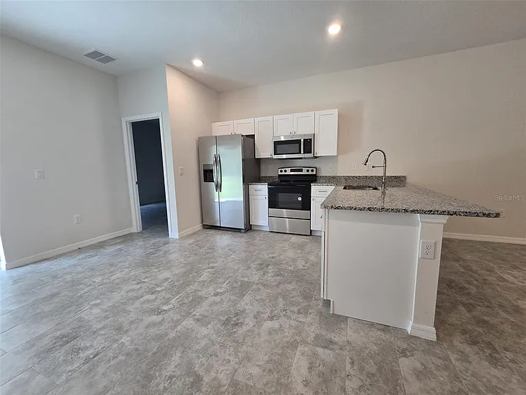 2025 Dunbar St #2025 — Photo 9
