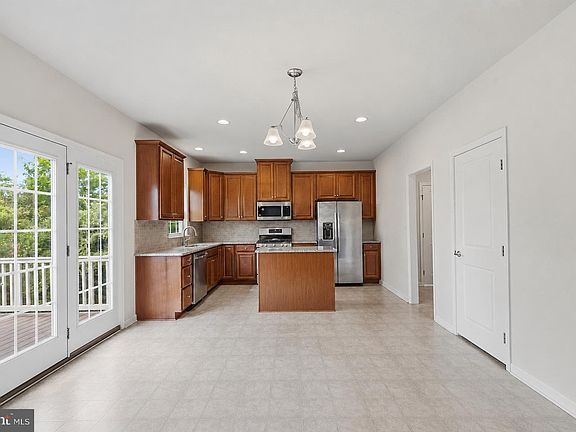 4th image of 1623 Fowler Ridge Ct