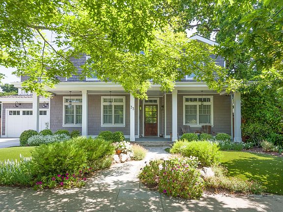 2nd image of 33 Iris St
