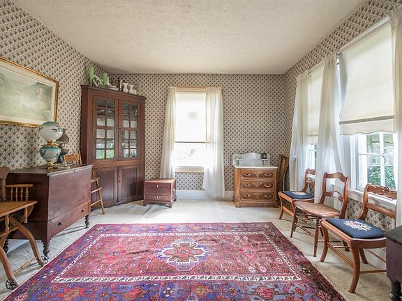 5th image of 216 Oddville Ave