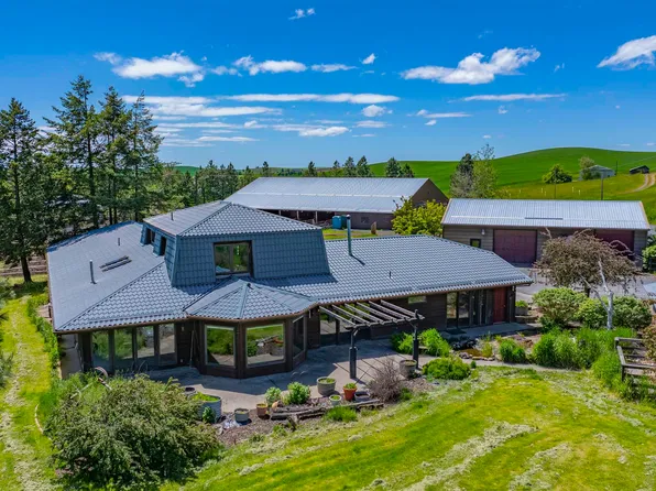 1130 Idlers Rest Rd, Moscow, ID 83843