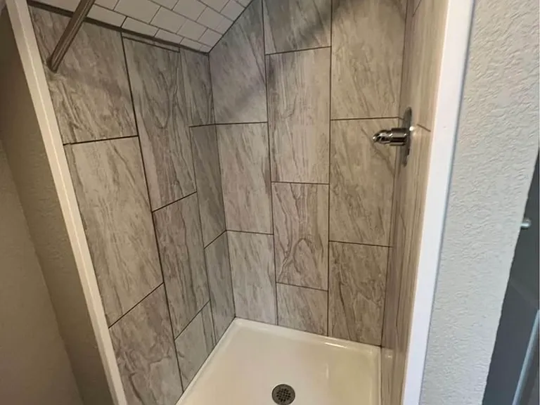 114 E Cass St — Photo 5