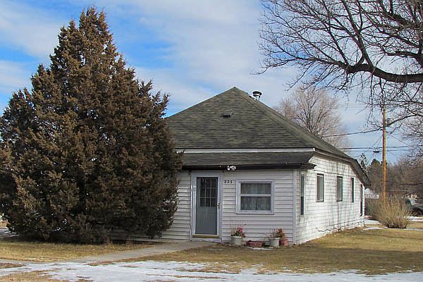 1st image of 223 S Oak St