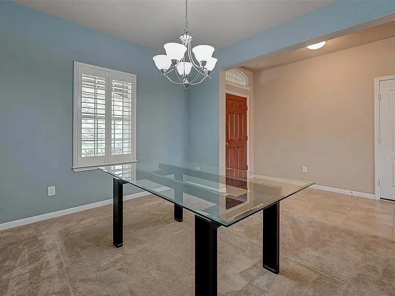 18211 Cimmaron Oak Ln — Photo 3