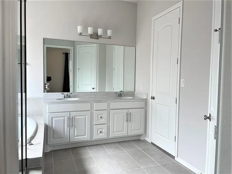 156 Santa Maria St — Photo 25
