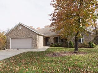 2 Halifax Ln, Bella Vista, AR 72714
