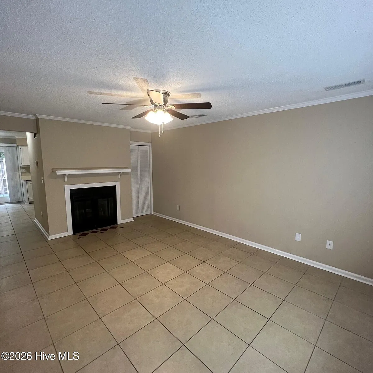 Building Photo - 2905 Cedar Creek Rd #E