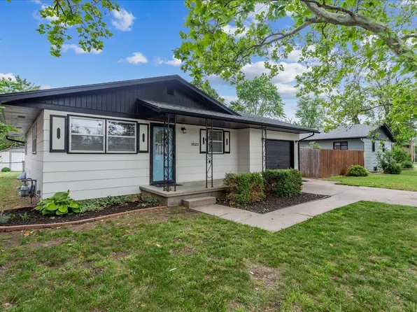 1523 Landon St, Hutchinson, KS 67501