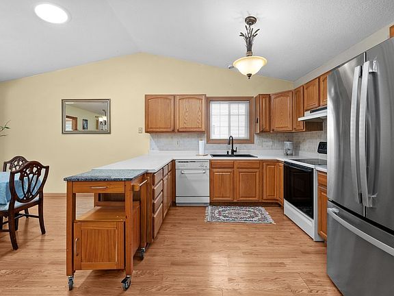 4th image of 2726 Linwood Ct #2726