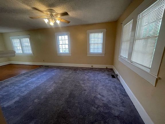 3rd image of 5709 Hodges Dr #1