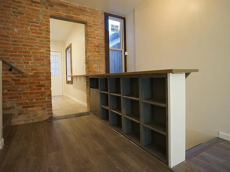 907 Lemmon St — Photo 8