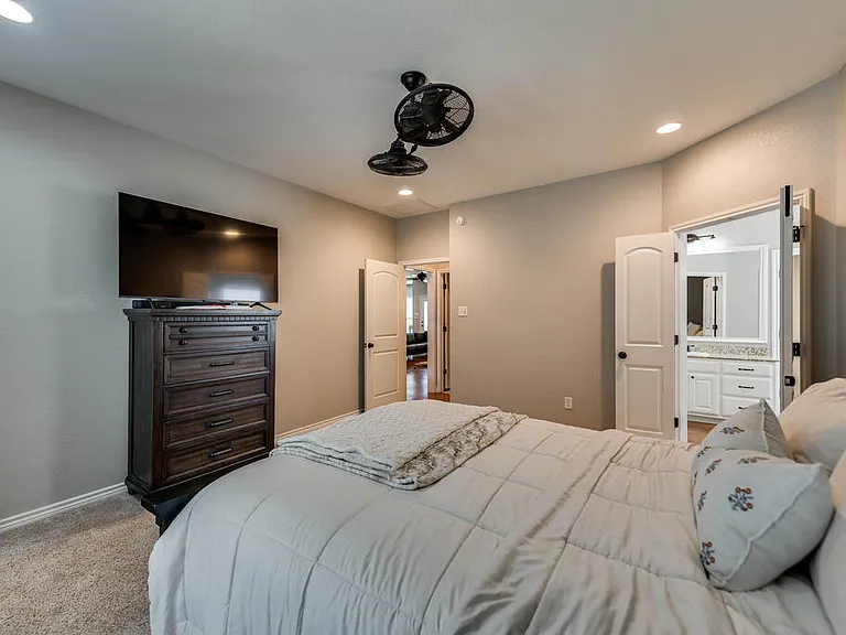 5809 Rio Grande Ave — Photo 15