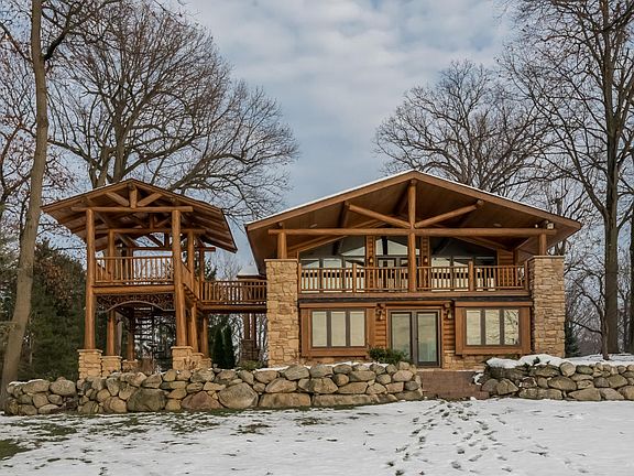 2nd image of 95110 Wildwood Dr