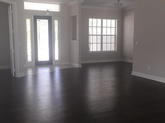 2nd image of 3348 SW Hill