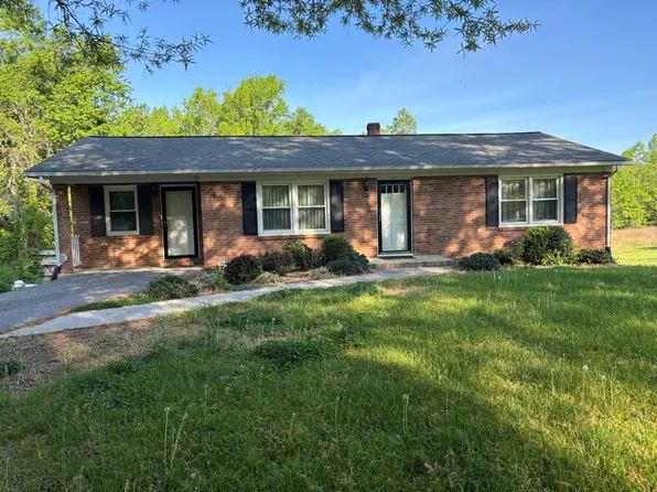 2412 Pleasant Gap Dr, Dry Fork, VA 24549