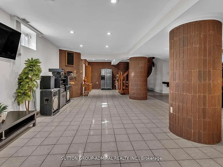 116 Goulding Ave — Photo 40