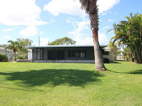3rd image of 45 Crystal River Dr