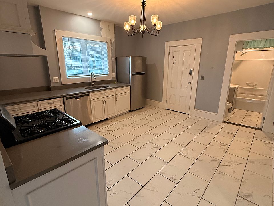1st image of 13 Winthrop Ave #1