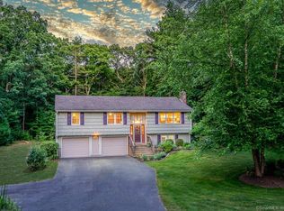 412 Sugar Hill Rd, Tolland, CT 06084