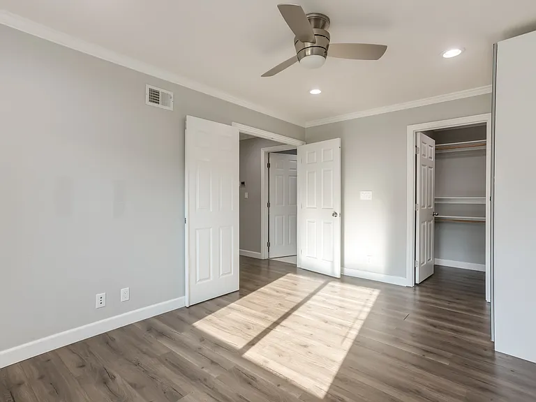 2297 Warfield Way #A — Photo 20