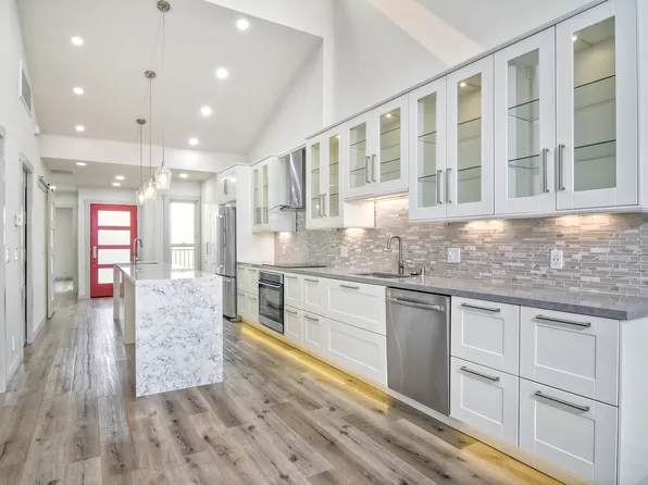 7559 Gibraltar St Unit 10, Carlsbad, CA 92009