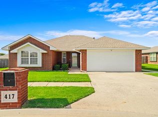 417 SW 39th St, Moore, OK 73160
