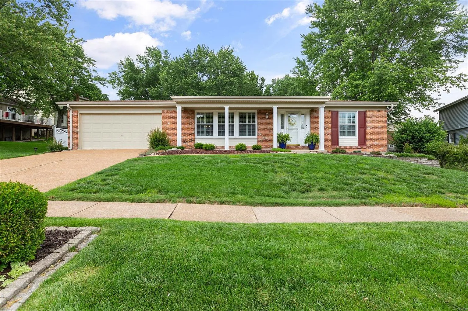 2937 Spring Water Dr photo 1