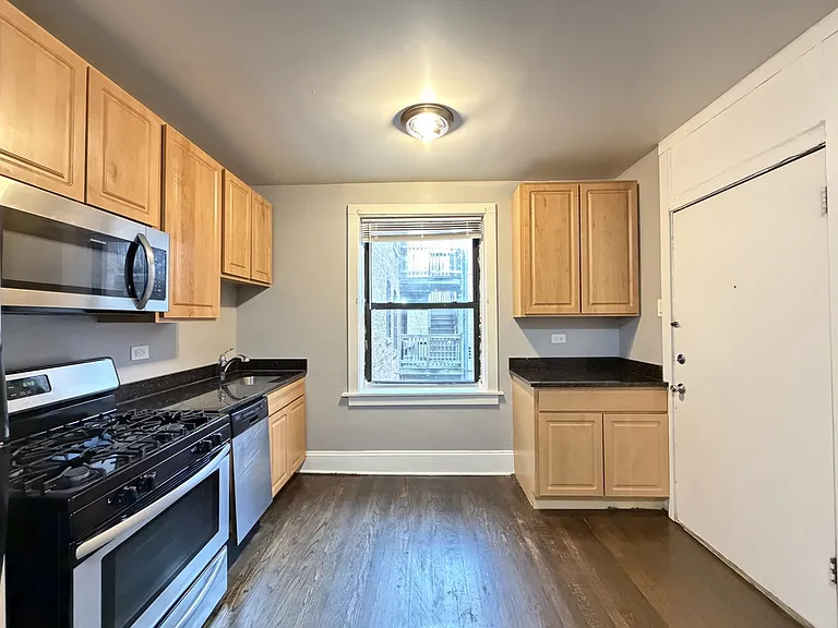 3604 W Sunnyside Ave #3 — Photo 4