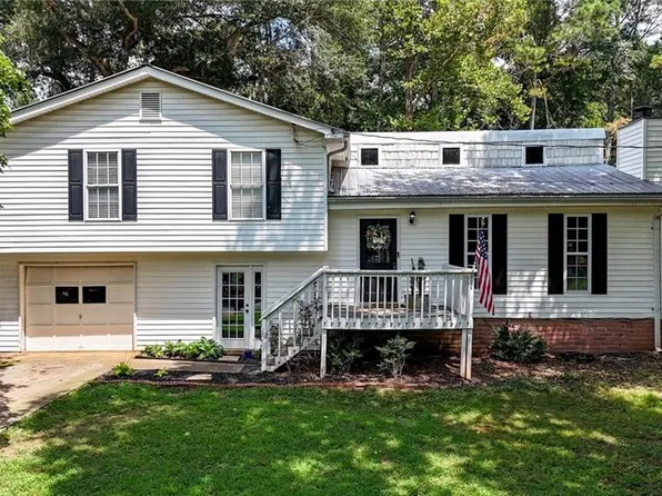 103 Country Pl, Woodstock, GA 30188