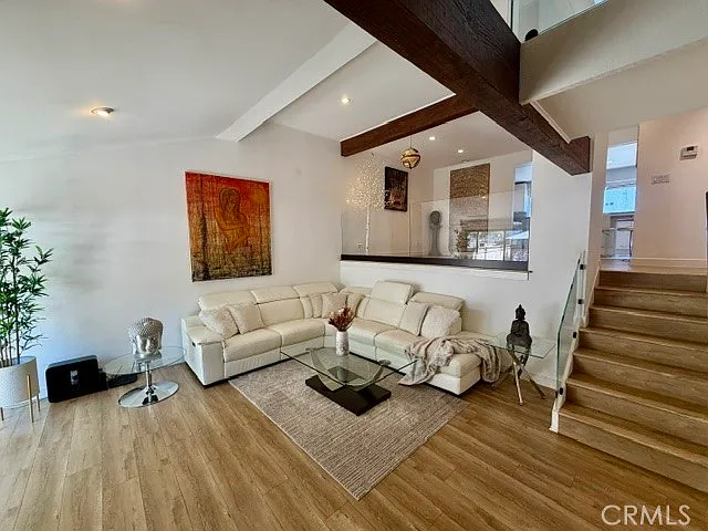 2 bed, 1354 sqft, $4,050 — Photo 2