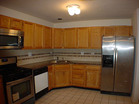 2nd image of 1375 E Baronet Ln