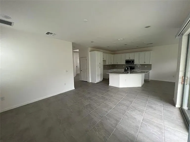 311 Shore Crab Way — Photo 4