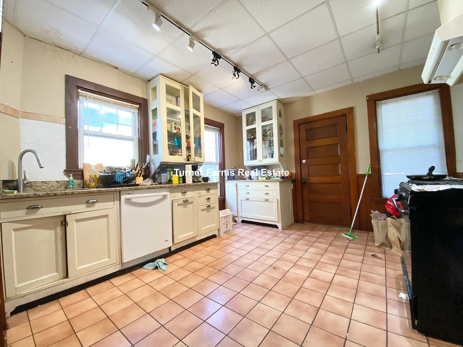 67 Hillside St — Photo 1