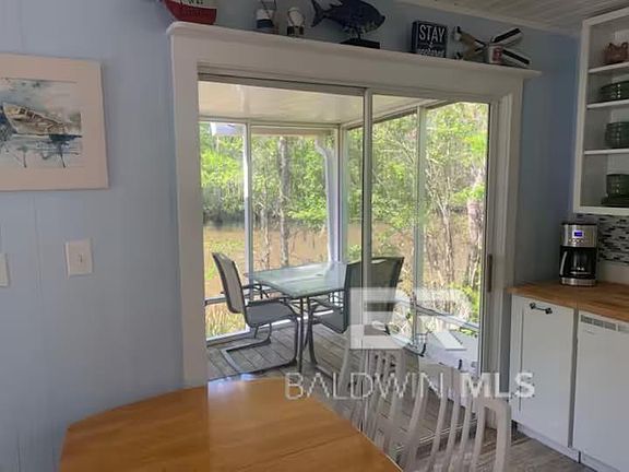 5th image of 42090 Bayou Rd