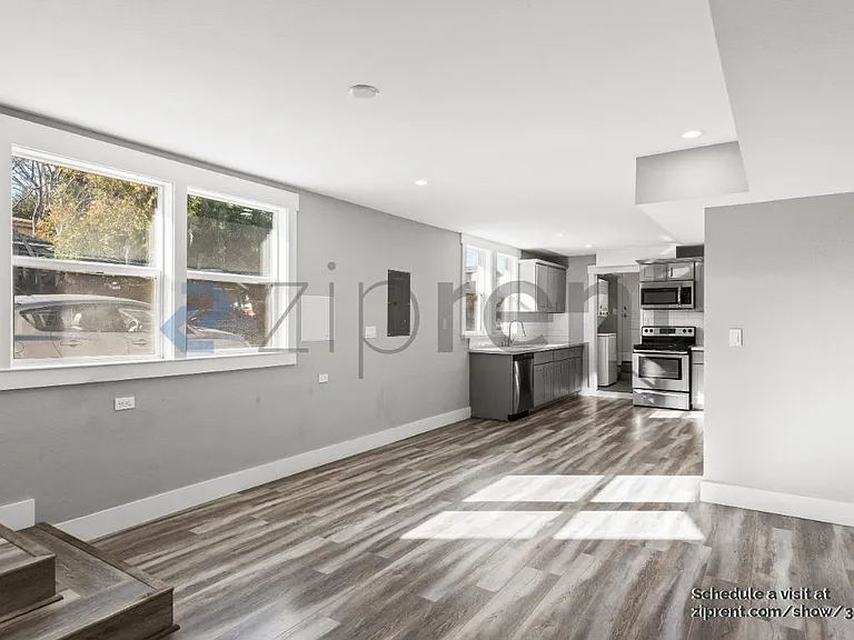 1701 Broadway #A — Photo 6