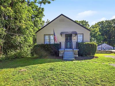 7844 Stover Ln, Kansas City, KS, 66109