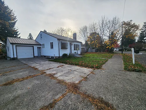 11402 SE Powell Ct Photo 1